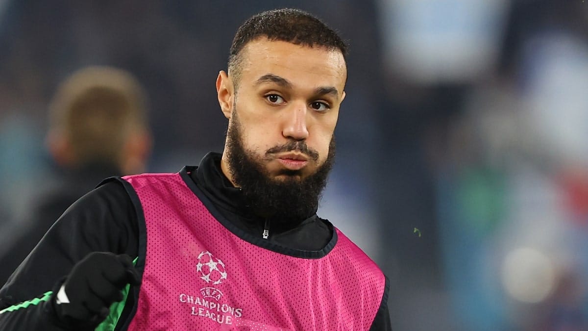 West Ham beat Man United to Mazraoui transfer in £13.5m deal – report