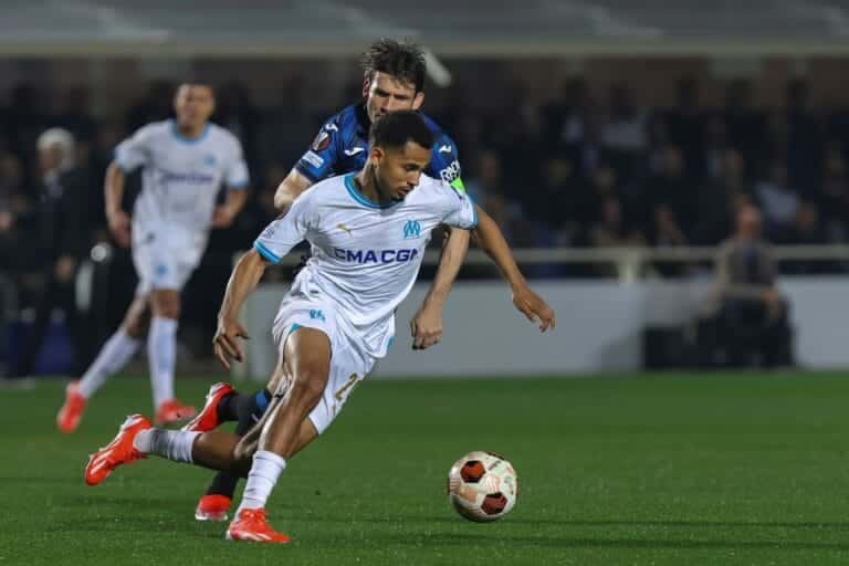 Everton snap up striker Ndiaye