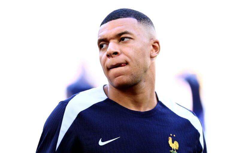 L’Equipe savage France with Mbappe scoring just 3/10 for his display against Spain