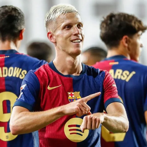 Hansi Flick wants party to continue in Barcelona dressing room