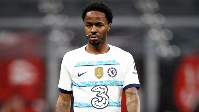 Raheem Sterling: Man United ‘hold transfer talks’ over Chelsea forward