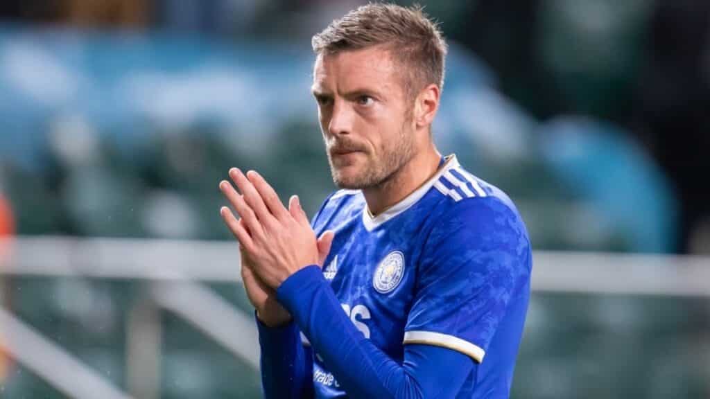 Jamie Vardy joins Burnley on short-term deal