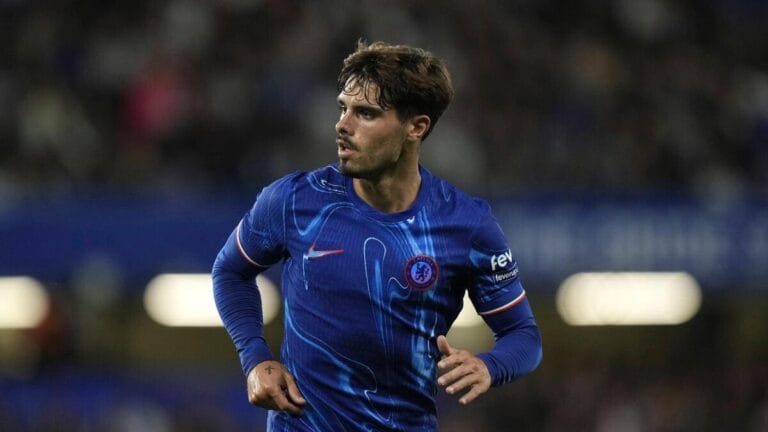 Chelsea v Crystal Palace: Confirmed line-ups as Neto starts for hosts