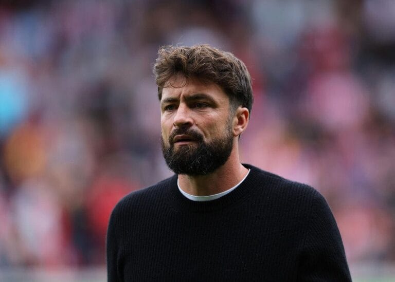 Southampton v Manchester United: Martin shrugs off criticism but will make changes for visit of Red Devils