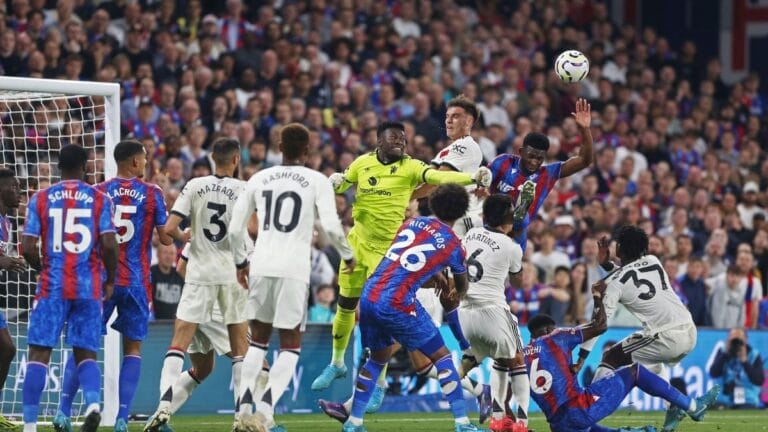 Crystal Palace 0-0 Manchester United: Red Devils hit woodwork three times in goalless draw