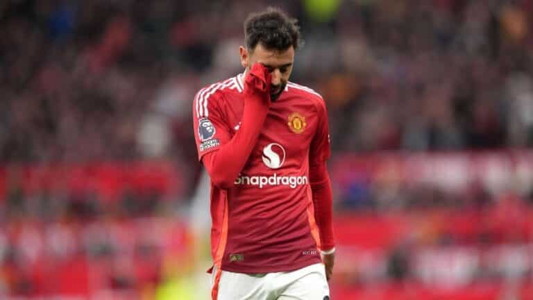 ‘It was never a red card’ – Fernandes furious with dismisal in Spurs loss