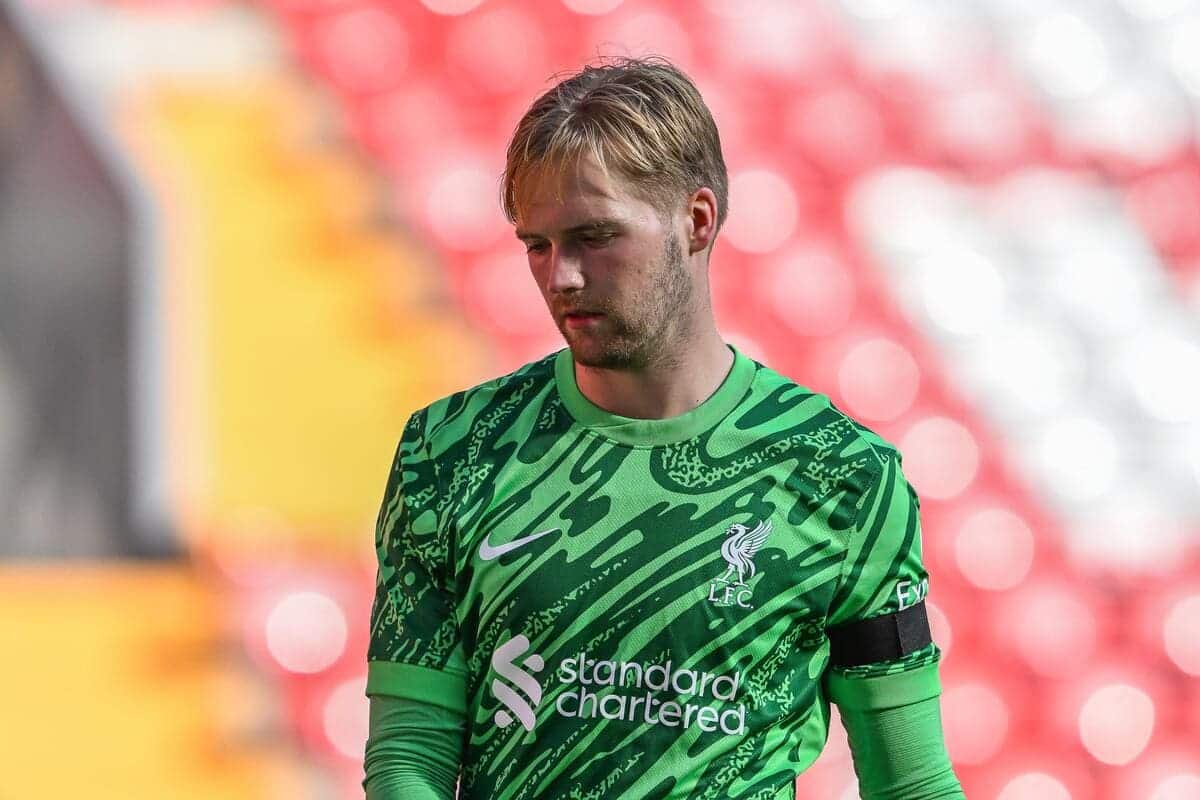 Ливерпүүл Келлехерийг Брентфорд рүү шилжүүлэхээр тохиролцжээ