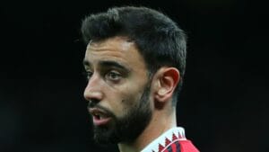 Man United vs West Ham: Neville rues Bruno Fernandes shot against post as hosts toil