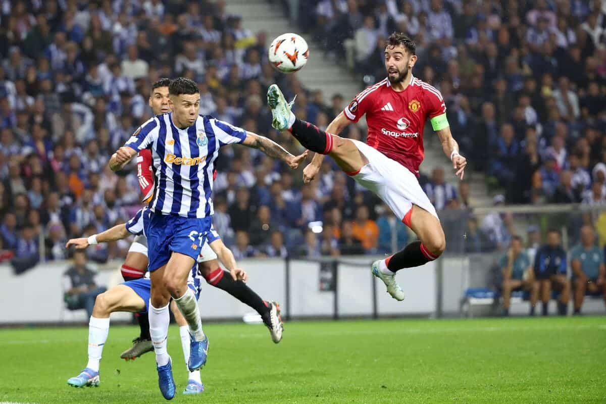 Manchester United: Ten Hag defends Fernandes after second red card and insists captain does not lack discipline
