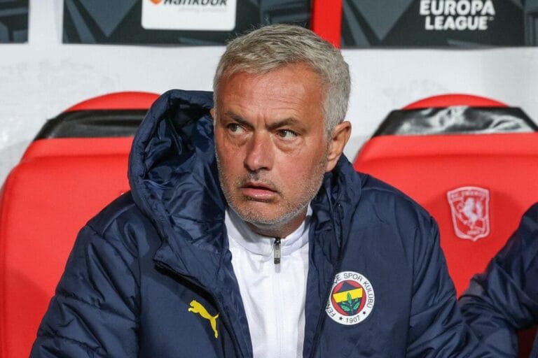 Mischievous Mourinho still hoping to claim Premier League medal with Manchester United