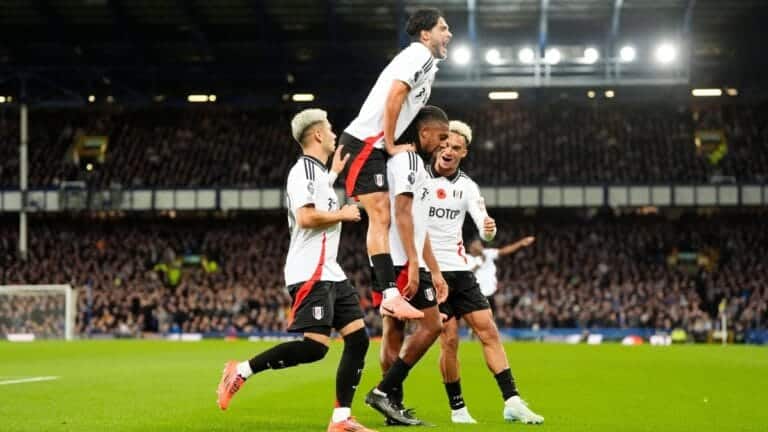 Everton 1-1 Fulham: Beto rescues late point for Toffees