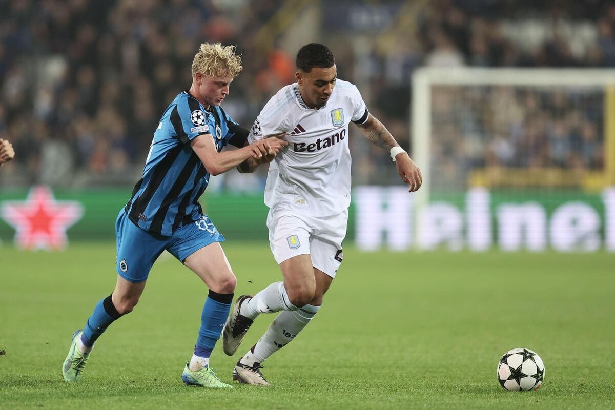 Morgan Rogers signs new Aston Villa deal