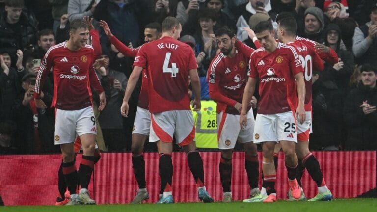 LIVE – Manchester United 3-0 Leicester City: Can Van Nistelrooy go out on a high?