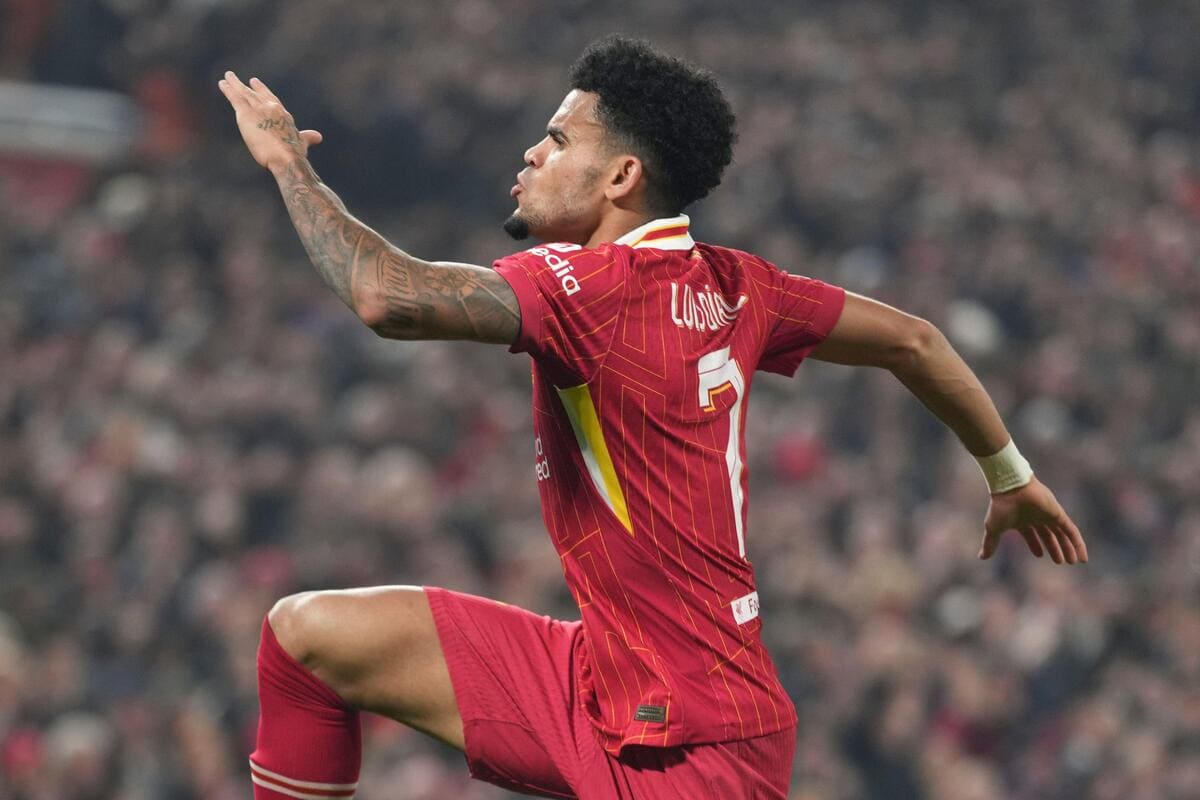 Liverpool v Aston Villa: Diaz could continue as main striker