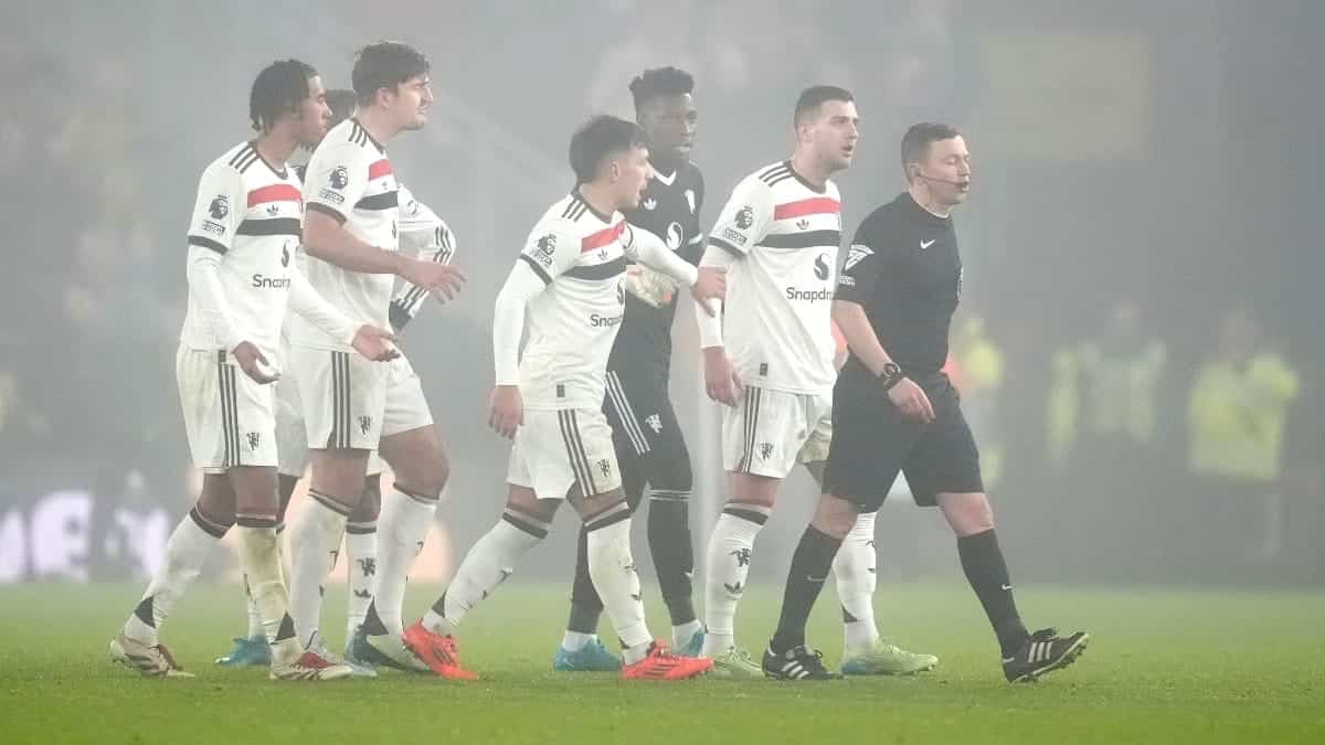 Wolves 2-0 Manchester United: Red Devils beaten again