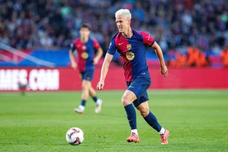 Dani Olmo’s agent issues hammer blow to Manchester City and Manchester United