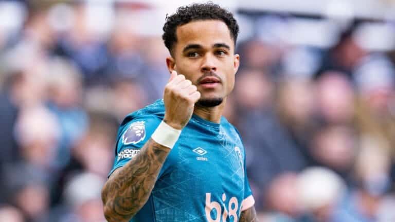 Newcastle 1-4 Bournemouth: Magpies’ win streak ends as Kluivert hat-trick stuns St James’ Park