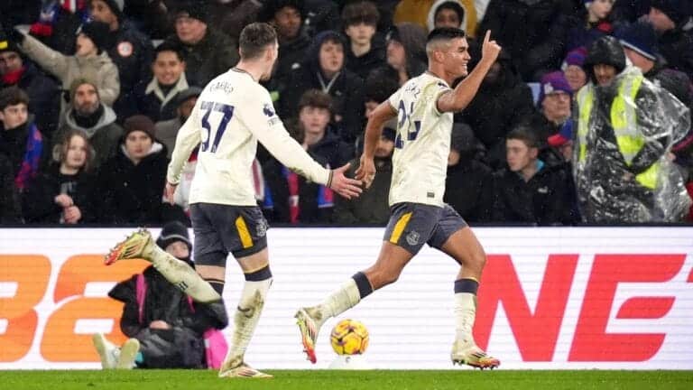 Crystal Palace 1-2 Everton: Toffees’ run under Moyes continues with big away win