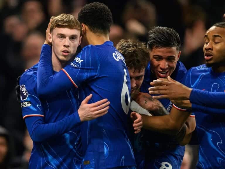 Chelsea 2-1 West Ham: Blues come from behind to go fourth