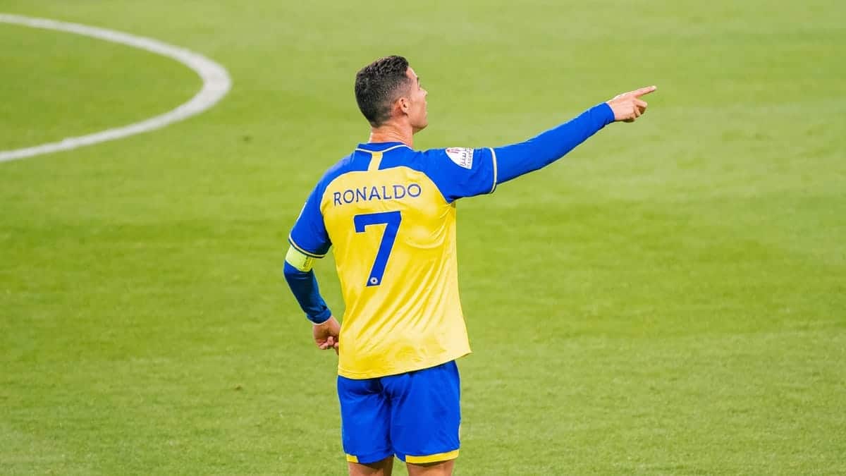 ‘It’s like playing FIFA’ – Jhon Duran revels in new partnership with Cristiano Ronaldo