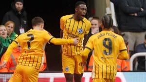 Leave out Kane and call up Welbeck, says Rooney ahead of England squad announcement