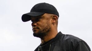 Vincent Kompany signs new Bayern Munich contract