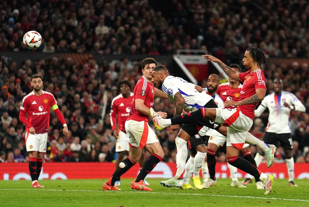 Manchester United 2-2 Lyon: Commentary, updates, goals and stats as Tagliafico brings visitors level