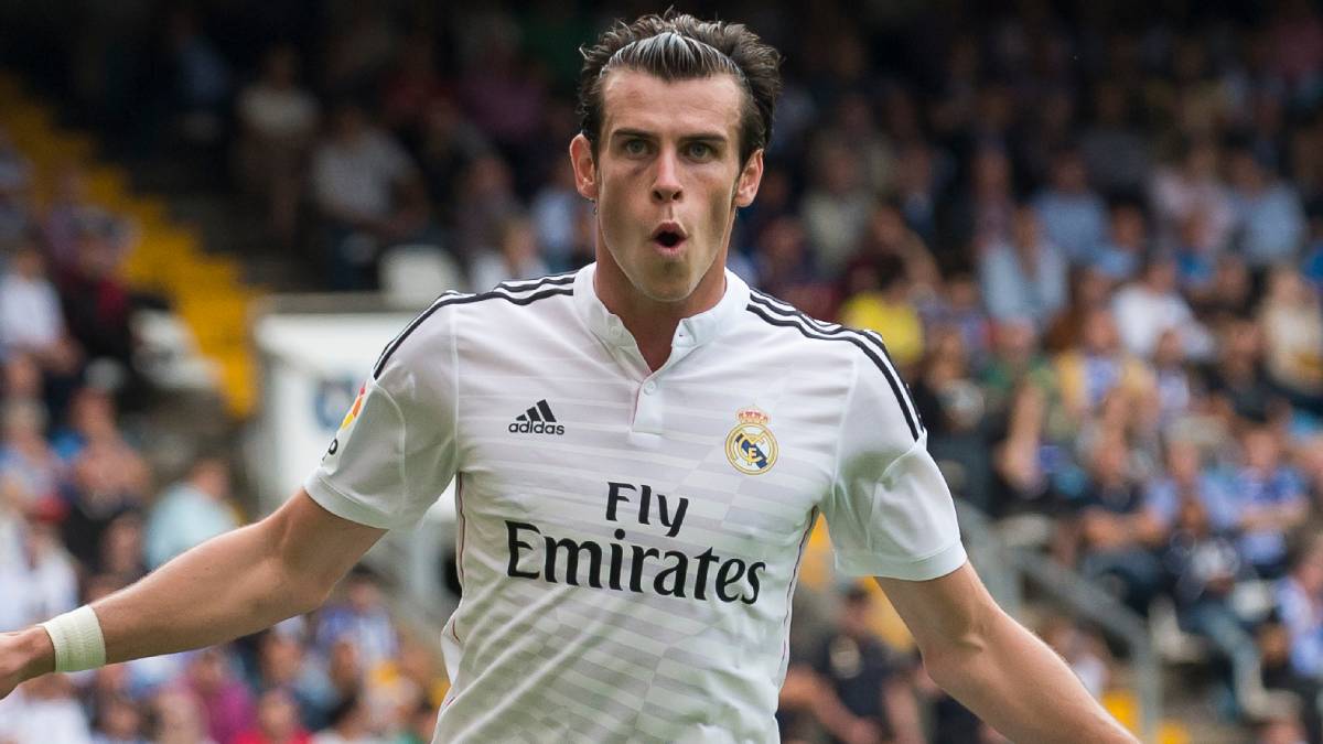 Gareth Bale playing football for Real Madrid