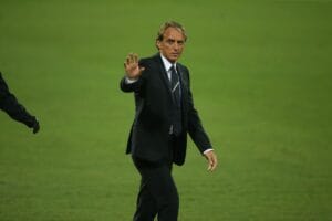 Roberto Mancini back in management with Qatari side Al Sadd