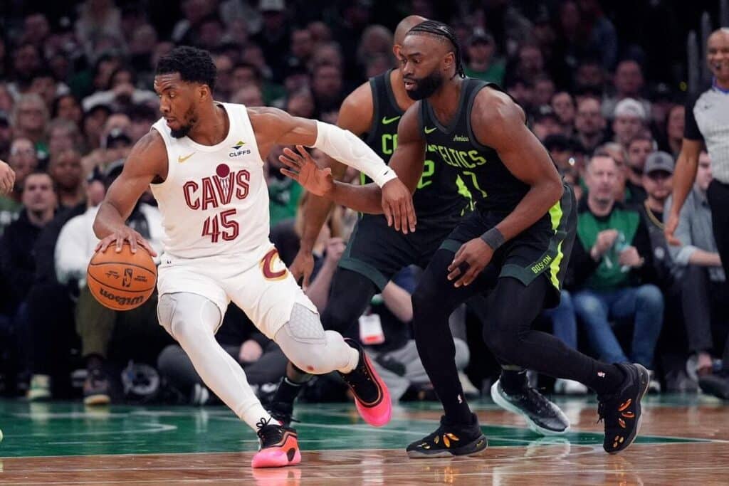 NBA: Cavaliers come from behind to defeat Celtics while Lakers beat rivals Clippers