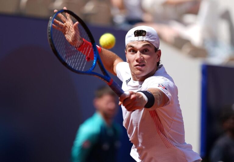 Draper thrashes De Minaur to reach US Open semi-finals