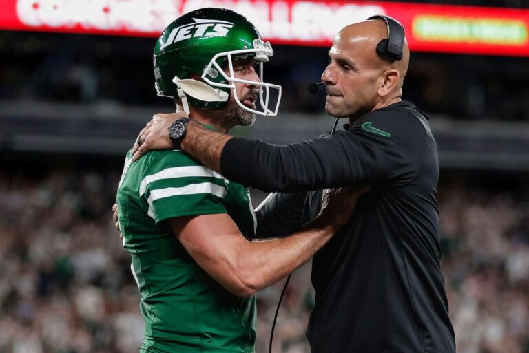 Aaron Rodgers laughs off shove on Robert Saleh after guiding Jets to win over Patriots