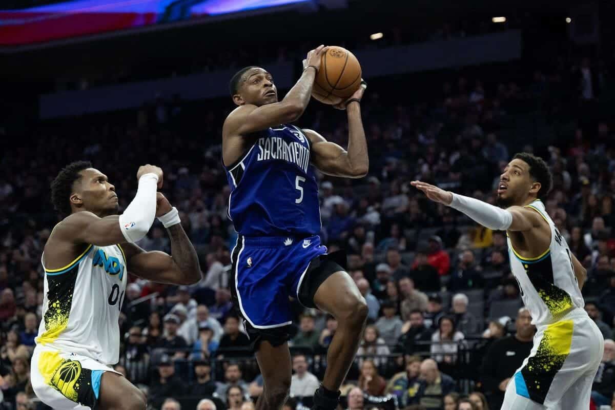 NBA: Former All-Star De’Aaron Fox Traded To Spurs In Three-Way Deal