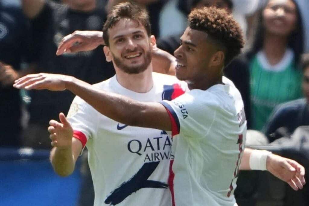 PSG stars Khvicha Kvaratskhelia and Desire Doue