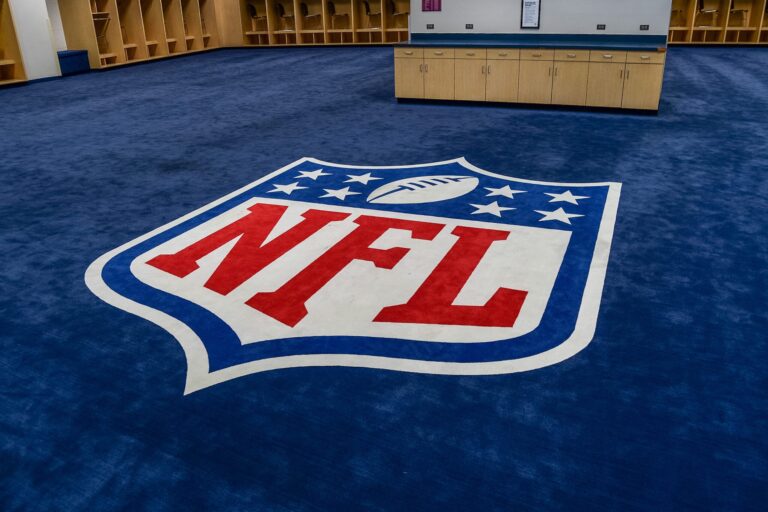 NFL: Police seek to arrest Antonio Brown on attempted murder charge – reports