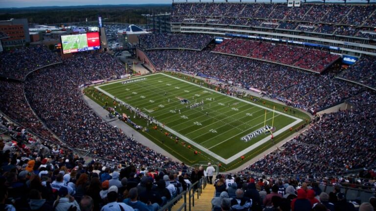 NFL: Patriots DT Barmore diagnosed with blood clots