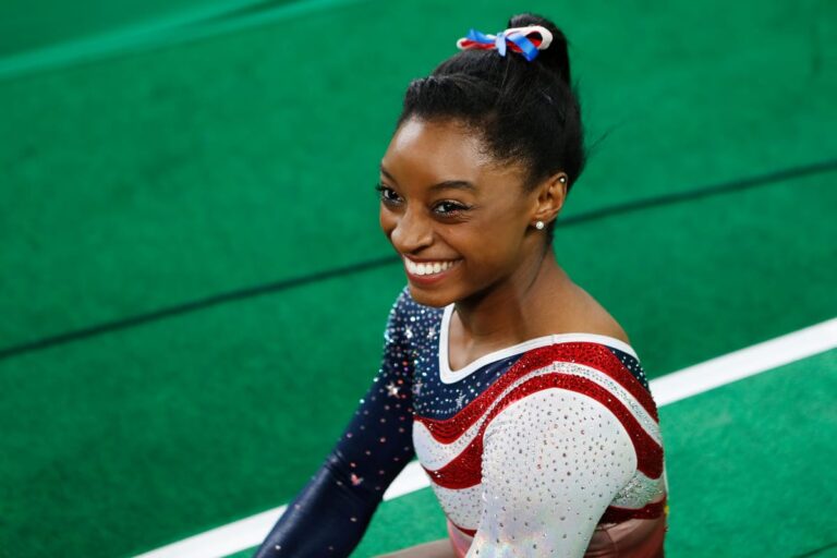 Chicago Bears allow Owens to skip practice to watch wife Simone Biles at the Olympic Games