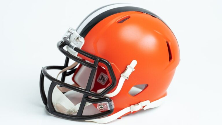 Cleveland Browns: Stadium move from Huntington Bank Field to Brook Park in city lawsuit