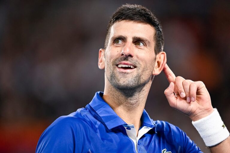 Novak Djokovic makes easy work of Radu Albot in New York