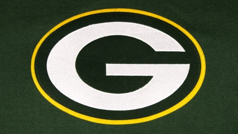 NFL: Packers QB Love not phased by pressure of big contract