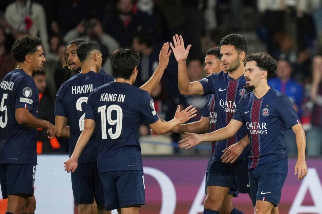Paris Saint-Germain footballers playing for PSG football club