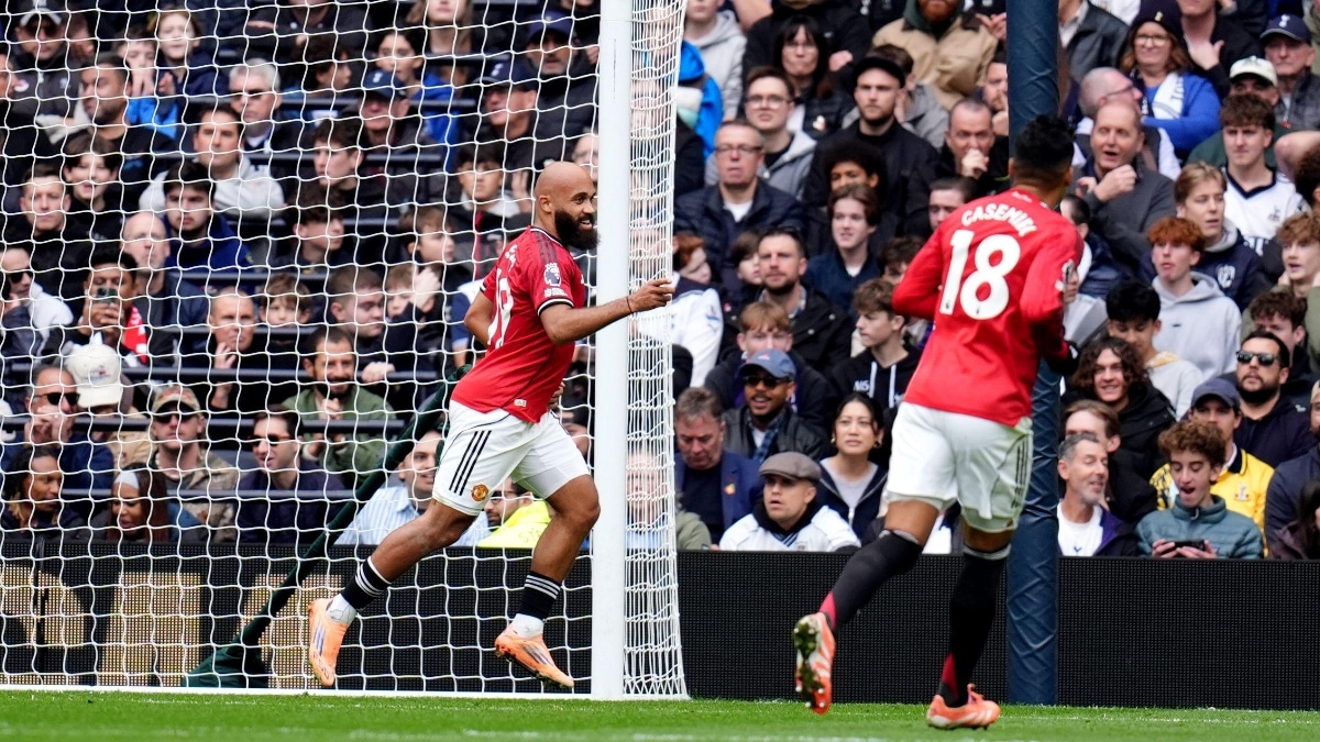 WATCH: Bryan Mbeumo heads Manchester United in front at Spurs as Premier League Player of the Month continues excellent form