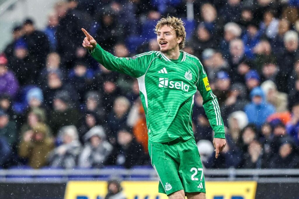 Footballer Nick Woltemade playing for Newcastle United Football Club