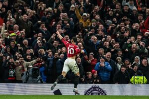 LIVE – Man United v Newcastle: Commentary, updates, goals and stats