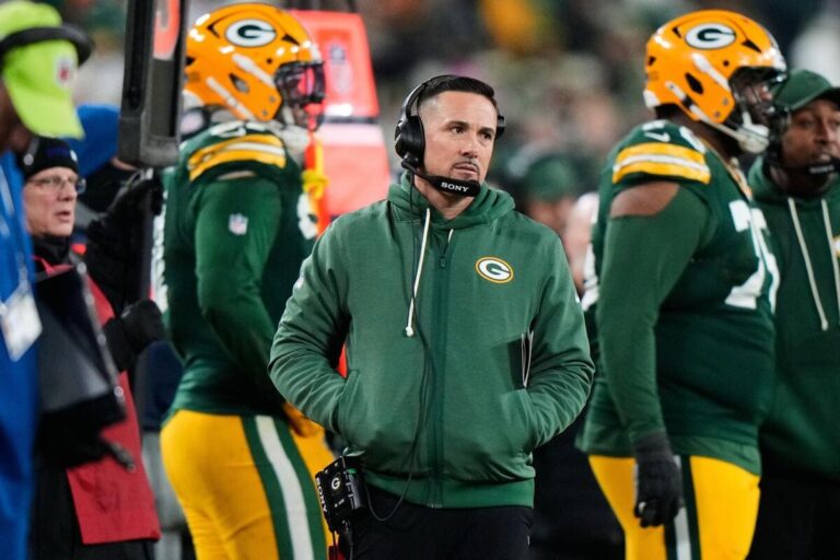 Packers officially announce extensions for head coach LaFleur and GM Gutekunst