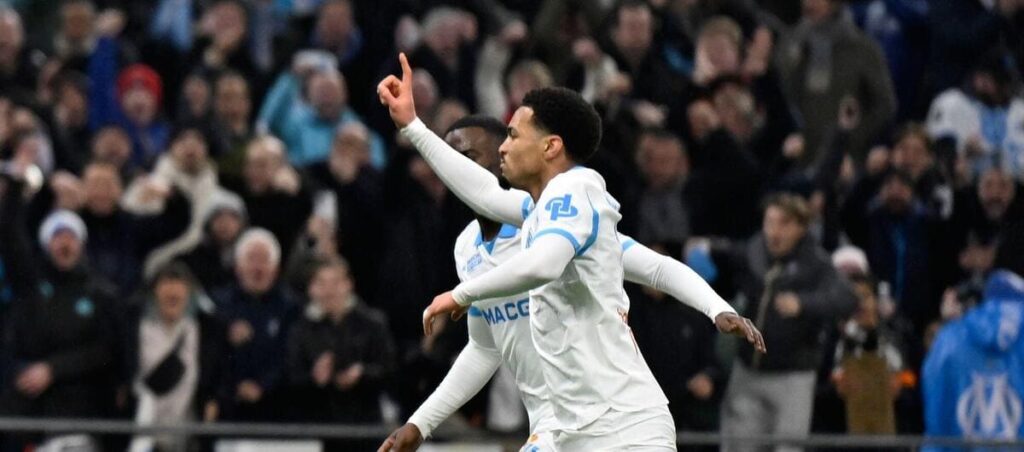 Ethan Nwaneri celebrates for Marseille