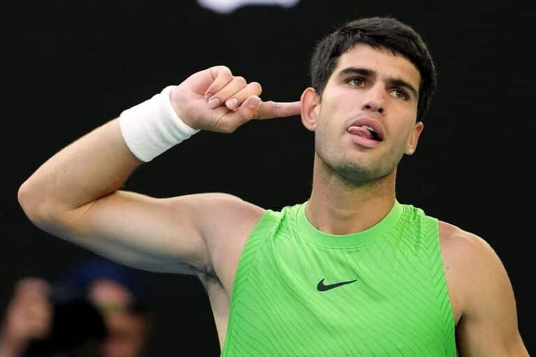 Australian Open: Alcaraz into final after epic Zverev win