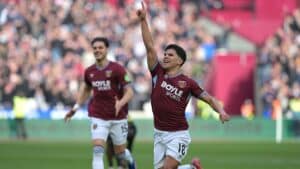 West Ham 3-1 Sunderland: First-half masterclass earns huge win for Hammers