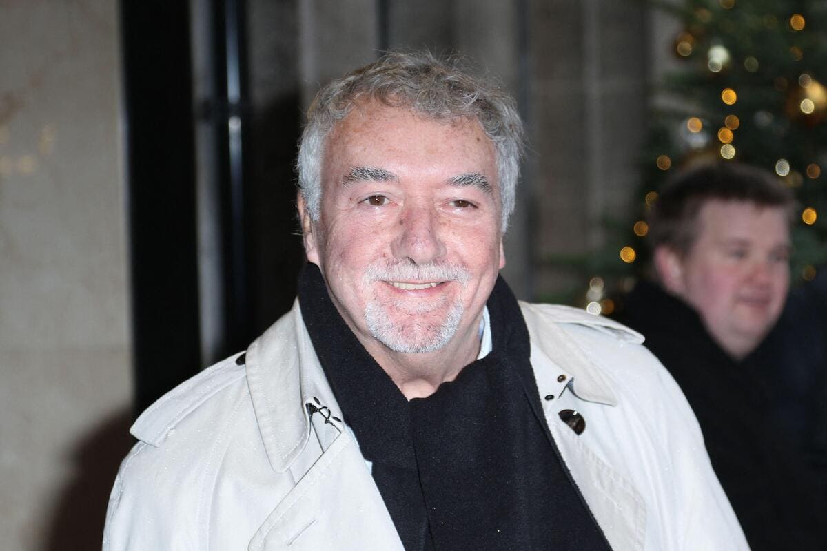John Virgo: Ronnie O'Sullivan leads tributes to former snooker star and commentator
