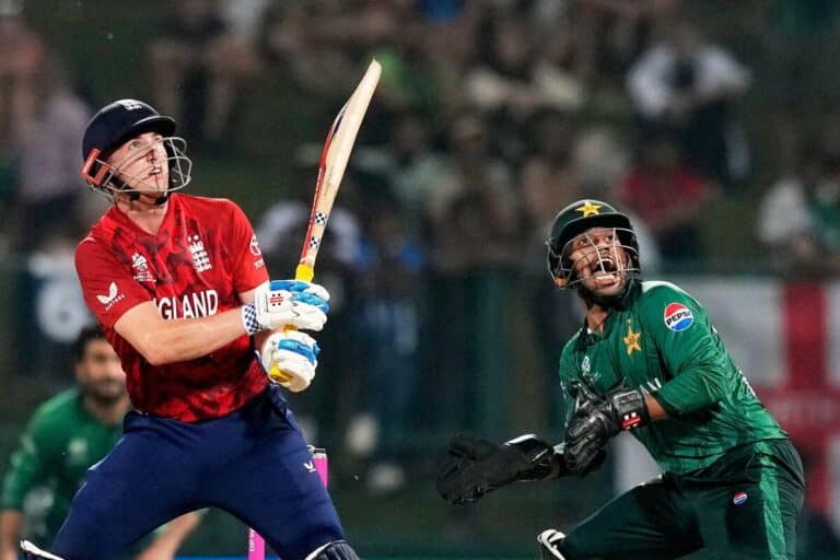 BREAKING: Brook hits sparkling century as England reach T20 semis